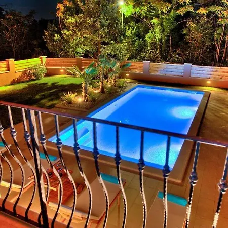 Apartment Holiday Lucija With Pool Only 300 M From Sea *
